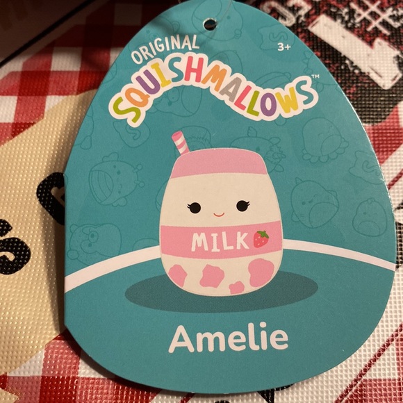 Squishmallows Amelie the strawberry milk - Picture 4 of 6
